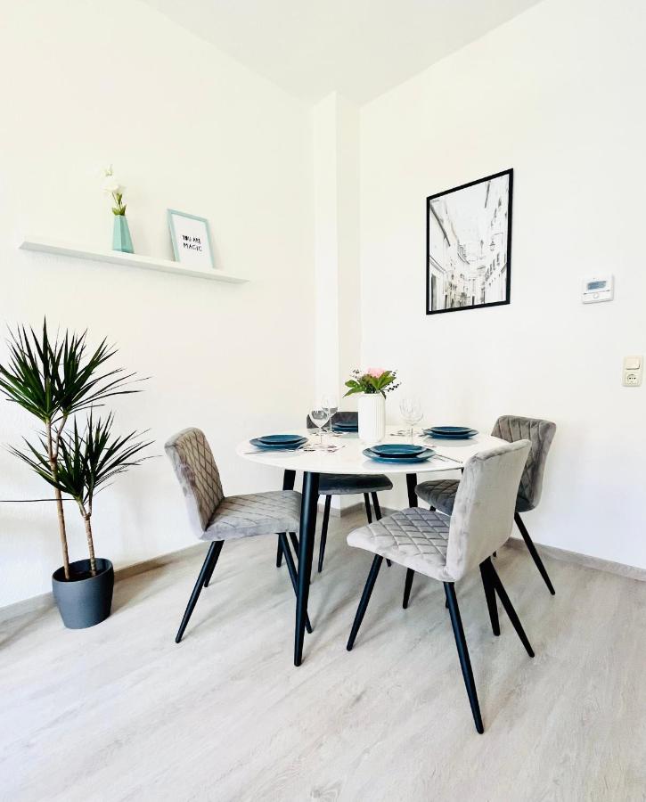 Renoviertes Apartment In Zentraler Lage - Wlan, Smart-Tv, Kueche, Balkon Und Queensize-Bett Fuer 4 Gaeste Erfurt Zewnętrze zdjęcie